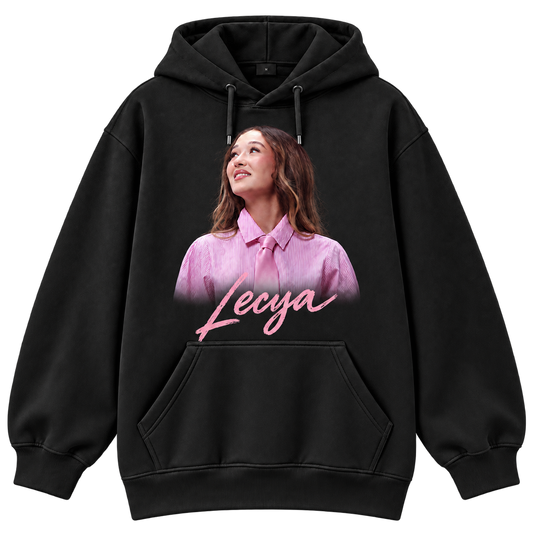 Hoodie noir · Portrait couleur — face avant