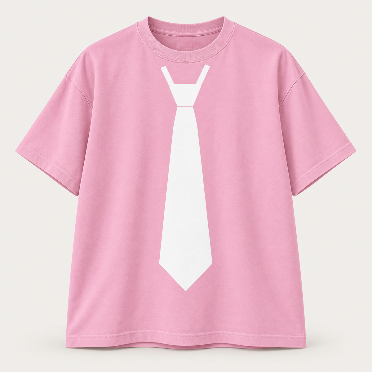 T-shirt rose · Cravate blanche — face avant